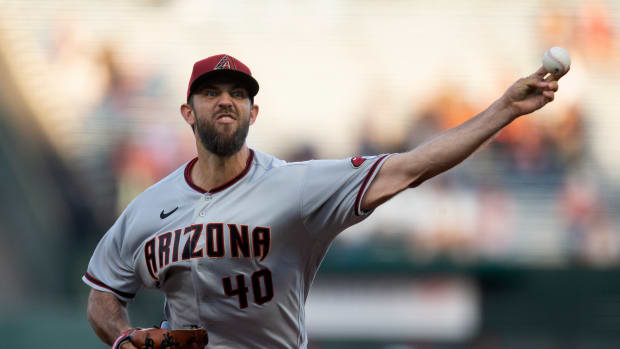 Arizona Diamondbacks pitcher Madison Bumgarner throws a pitch against the SF Giants during a game at Oracle Park. (2022)
